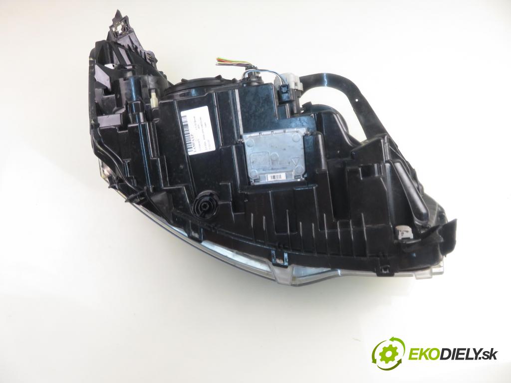 CITROEN C5 III Break (RW_) KOMBI 2009 100,00 2.0 HDi - RHR (DW10BTED4) 1997,00 Svetlo LP 89902752