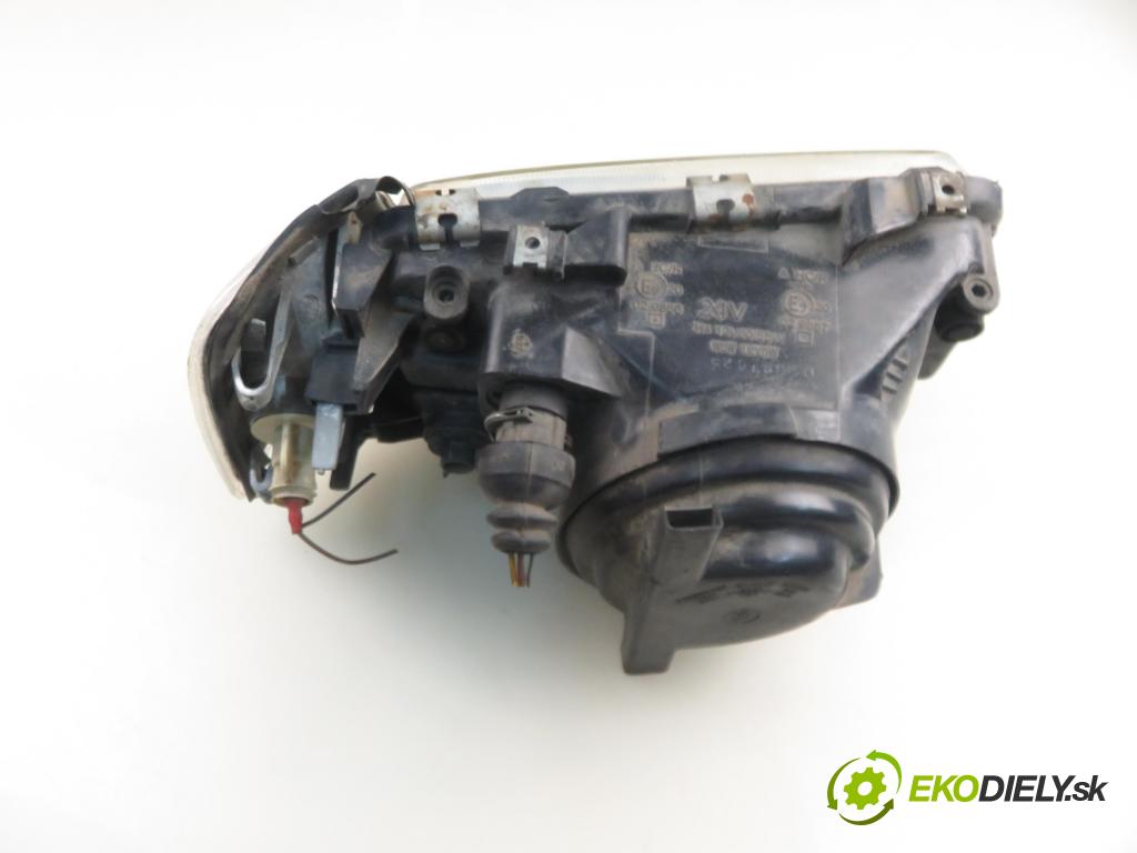 AUDI 80 (8C, B4) SEDAN 1992 66,00 2.0 90 - ABT 1984,00 Svetlo LP 084411131L
