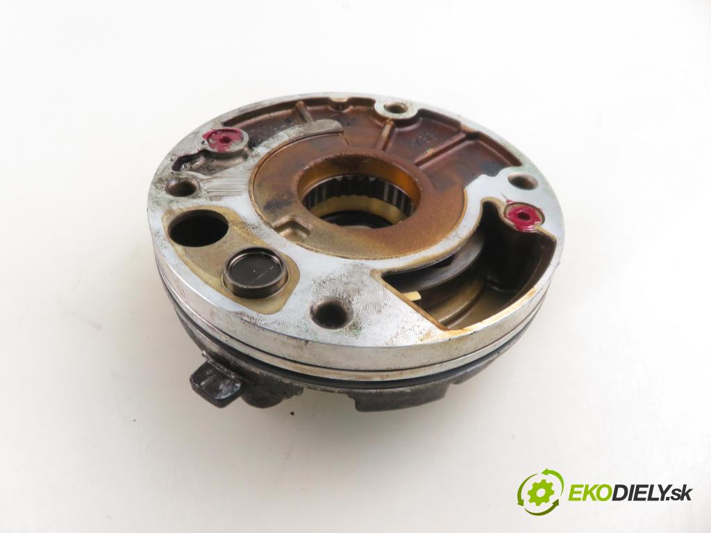 VOLVO V70 II SW (285) KOMBI 2004 154,00 2.5 T AWD 209 - B 5254 T2 2521,00 Pumpa oleja 3065014 (Olejová pumpa)