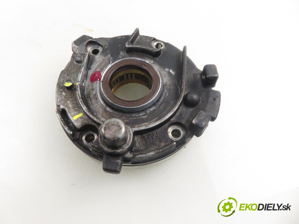 VOLVO V70 II SW (285) KOMBI 2004 154,00 2.5 T AWD 209 - B 5254 T2 2521,00 Pumpa oleja 3065014 (Olejová pumpa)