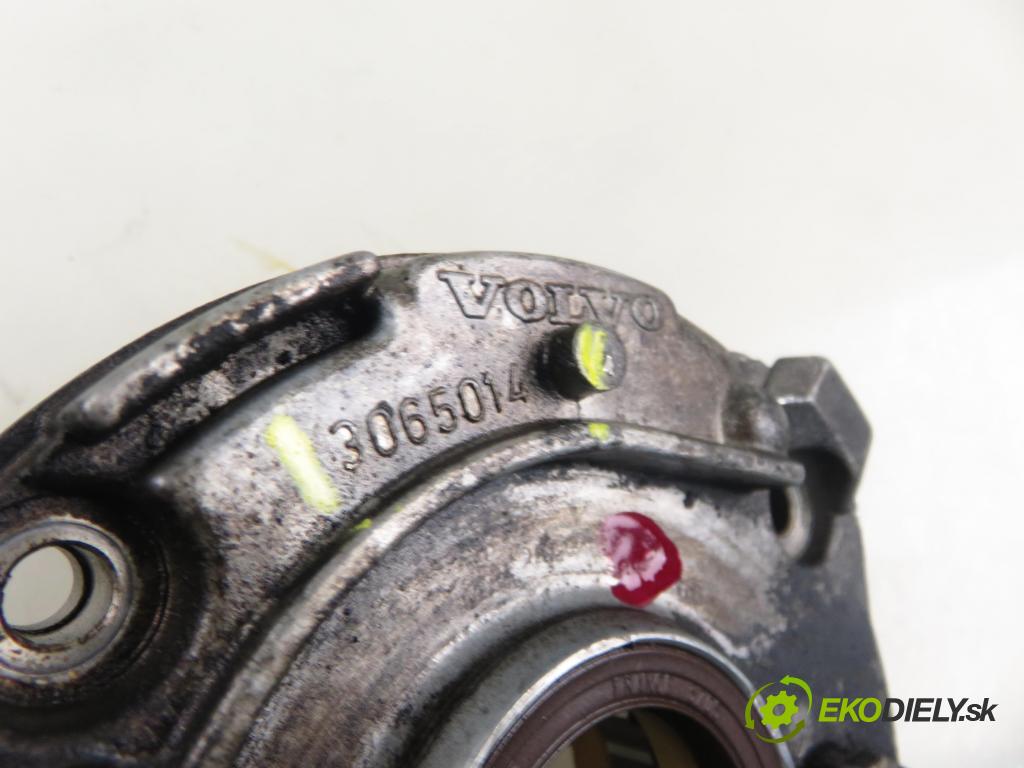 VOLVO V70 II SW (285) KOMBI 2004 154,00 2.5 T AWD 209 - B 5254 T2 2521,00 Pumpa oleja 3065014 (Olejová pumpa)