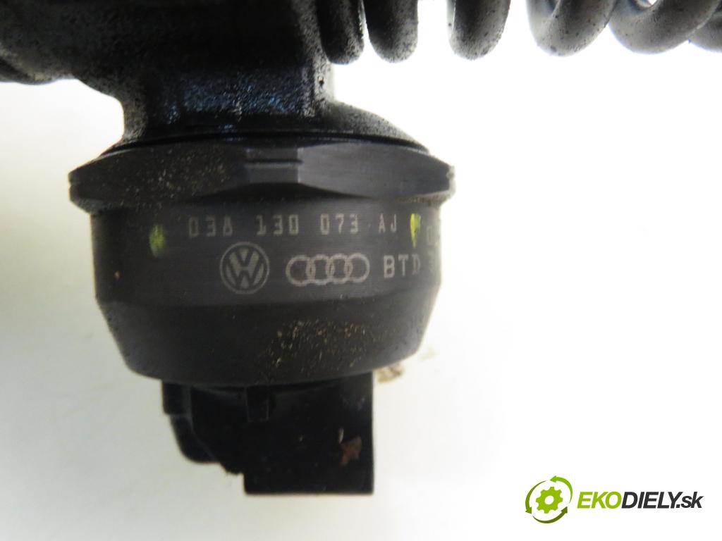 VW GOLF IV (1J1) HB 2002 74,00 1.9 TDI PD 101 - ATD 1896,00 vstříkovač 038130073AJ ; 0414720037 (Vstřikovače)