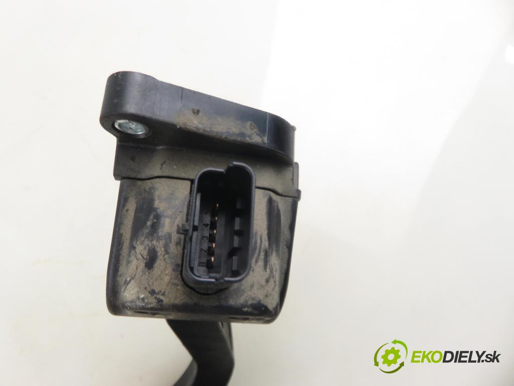 CITROEN C4 Grand Picasso I (UA_) MINIVAN 2006 100,00 2.0 HDi 138 - RHJ (DW10BTED4) 1997,00 Potenciometer plynu 9654725380 ; 0280755044 (Potenciometer plynového pedálu)