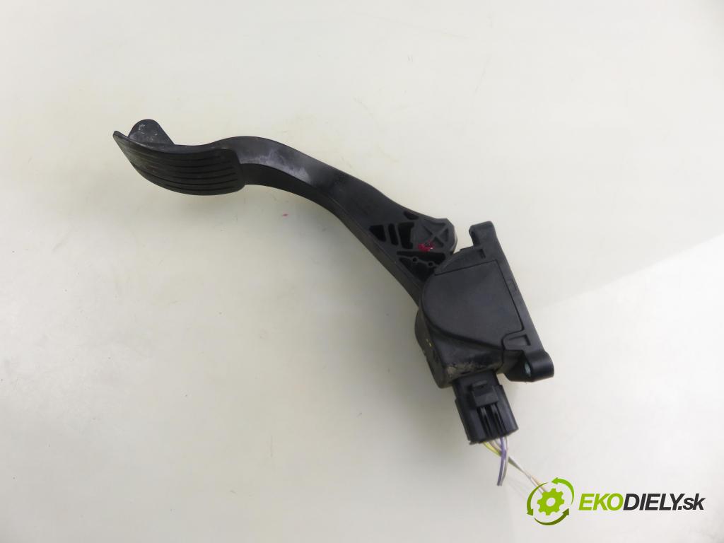 CITROEN C4 Grand Picasso I (UA_) MINIVAN 2006 100,00 2.0 HDi 138 - RHJ (DW10BTED4) 1997,00 Potenciometer plynu 9654725380 ; 0280755044 (Potenciometer plynového pedálu)