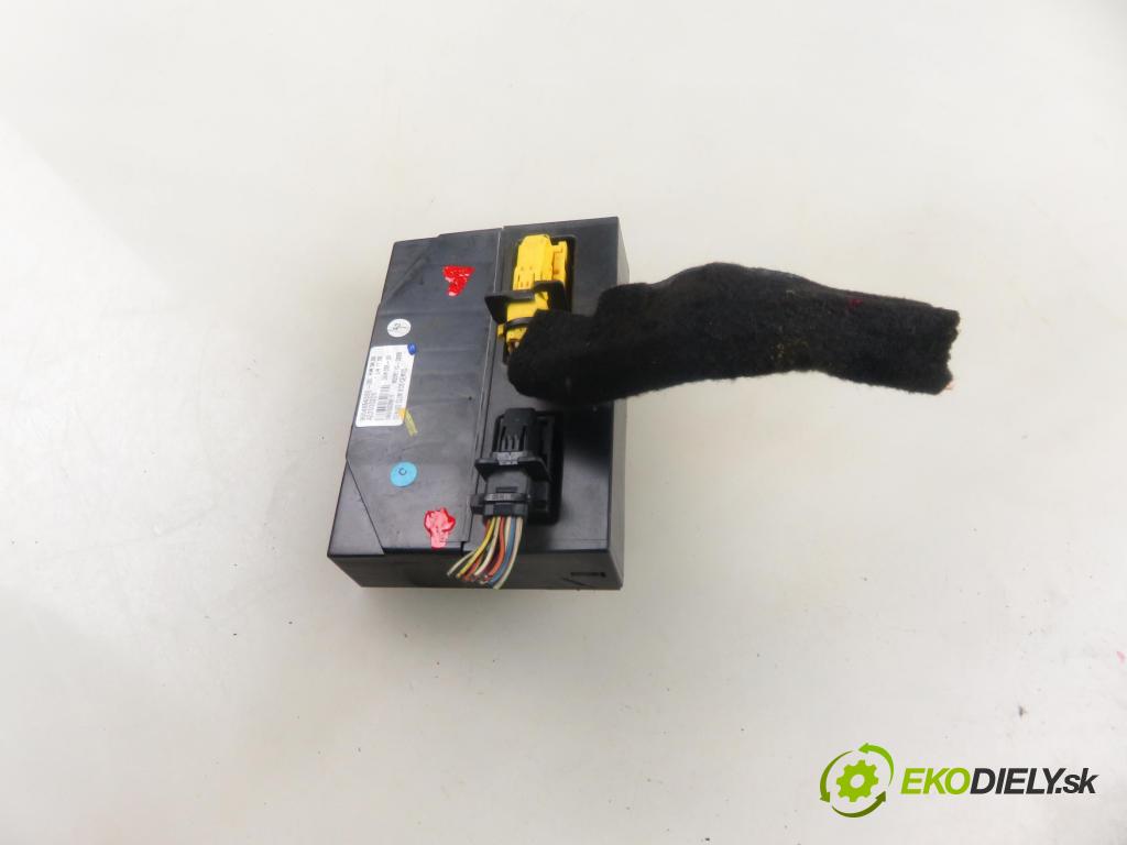 CITROEN C4 Grand Picasso I (UA_) MINIVAN 2006 100,00 2.0 HDi 138 - RHJ (DW10BTED4) 1997,00 Riadiaca jednotka klimatizácie 9654654880 (Kľučka dverí ostatné)