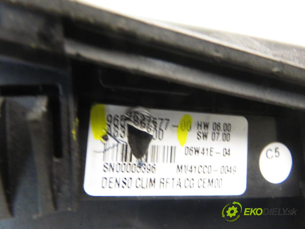 CITROEN C4 Grand Picasso I (UA_) MINIVAN 2006 100,00 2.0 HDi 138 - RHJ (DW10BTED4) 1997,00 Panel kúrenia KLIMATRONIK 9659627577