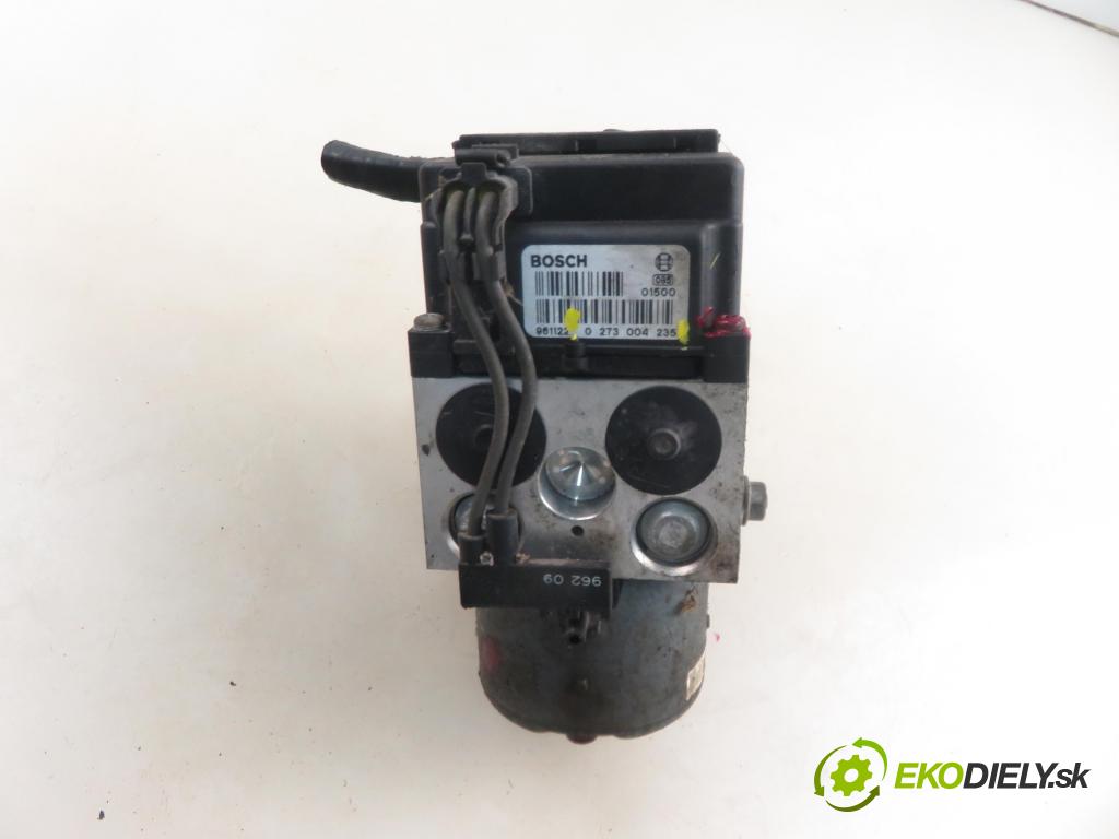 SMART CITY-COUPE (450) HB 1999 40,00 0.6 R3 55 - M 160 E6AL B03 599,00 Pumpa ABS 0273004235 ; 0004765V005 ; 0265215487 (Pumpa ABS)