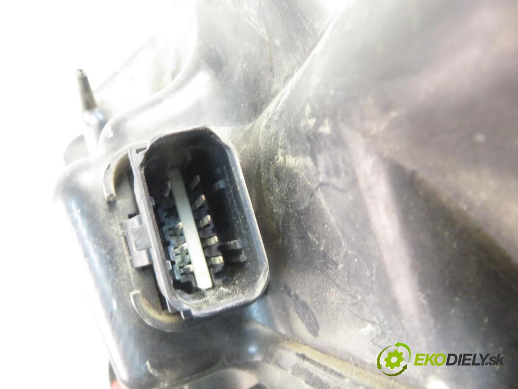 CITROEN C4 Grand Picasso I (UA_) MINIVAN 2006 100,00 2.0 HDi 138 - RHJ (DW10BTED4) 1997,00 Svetlo PP 16298400