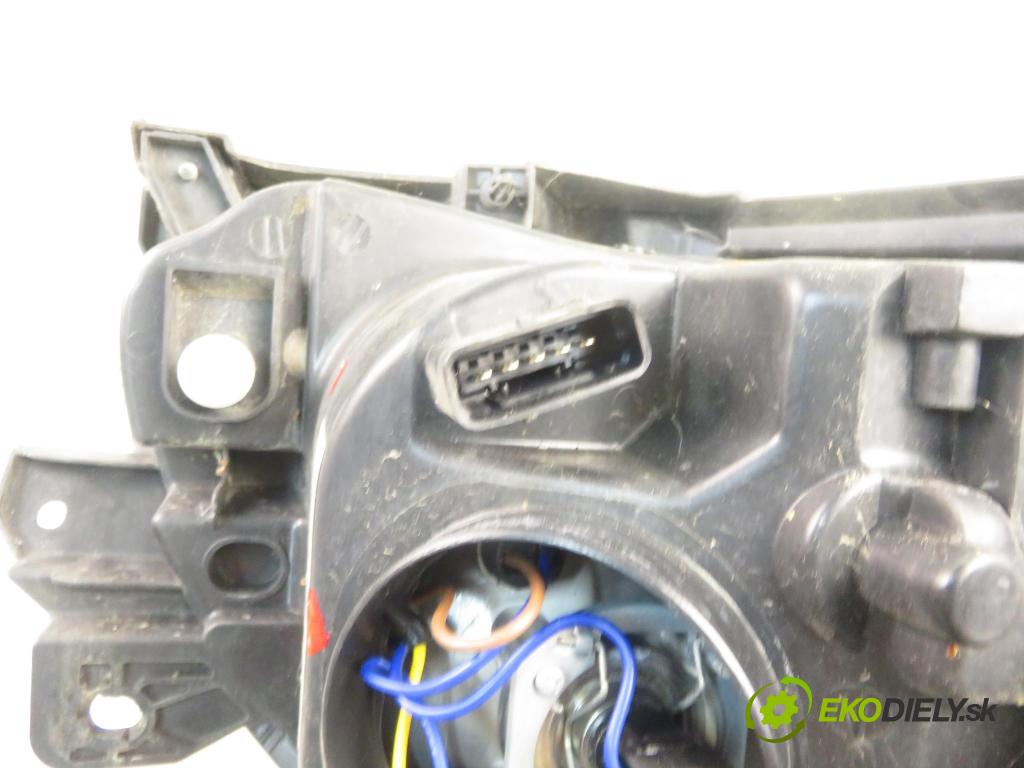 RENAULT CLIO III (BR0/1, CR0/1) HB 2006 55,00 1.2 16V 75 - D4F 740 1149,00 Svetlo LP 12091910