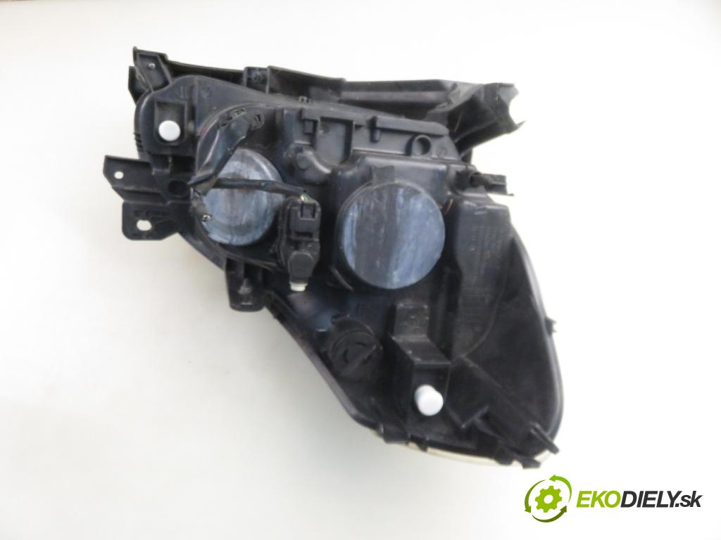 RENAULT CLIO III (BR0/1, CR0/1) HB 2006 55,00 1.2 16V 75 - D4F 740 1149,00 Svetlo LP 12091910