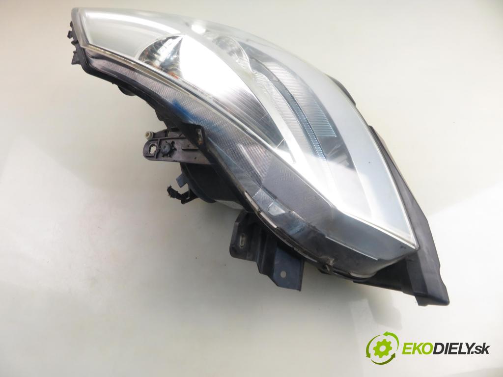 RENAULT CLIO III (BR0/1, CR0/1) HB 2006 55,00 1.2 16V 75 - D4F 740 1149,00 Svetlo LP 12091910