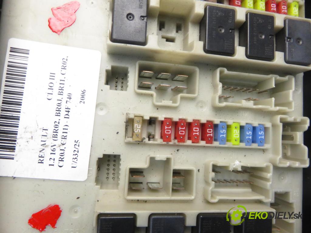 RENAULT CLIO III (BR0/1, CR0/1) HB 2006 55,00 1.2 16V 75 - D4F 740 1149,00 MODUL BSI 356231D