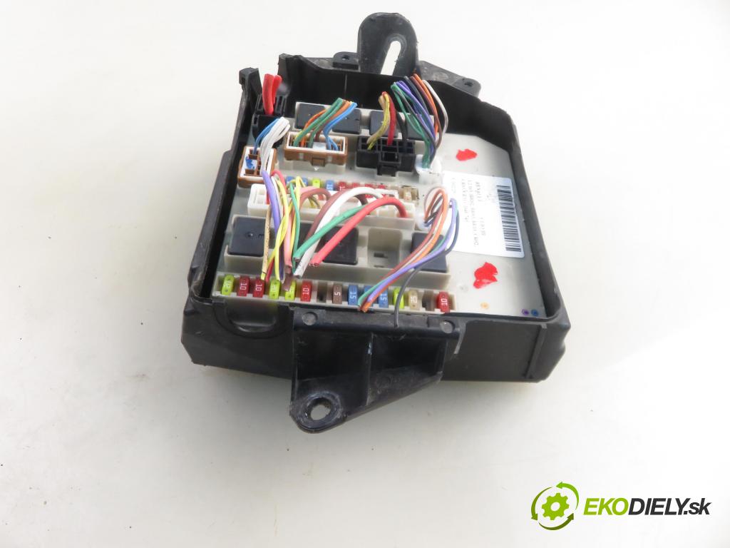 RENAULT CLIO III (BR0/1, CR0/1) HB 2006 55,00 1.2 16V 75 - D4F 740 1149,00 MODUL BSI 356231D