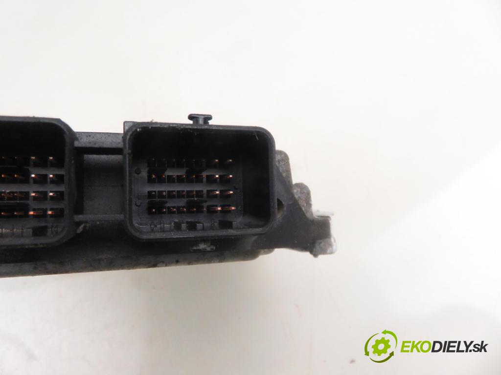 FORD FOCUS II (DA_, HCP) HB 2005 80,00 1.6 TDCi 109 - G8DA 1560,00 Riadiaca jednotka Motor 0281011263