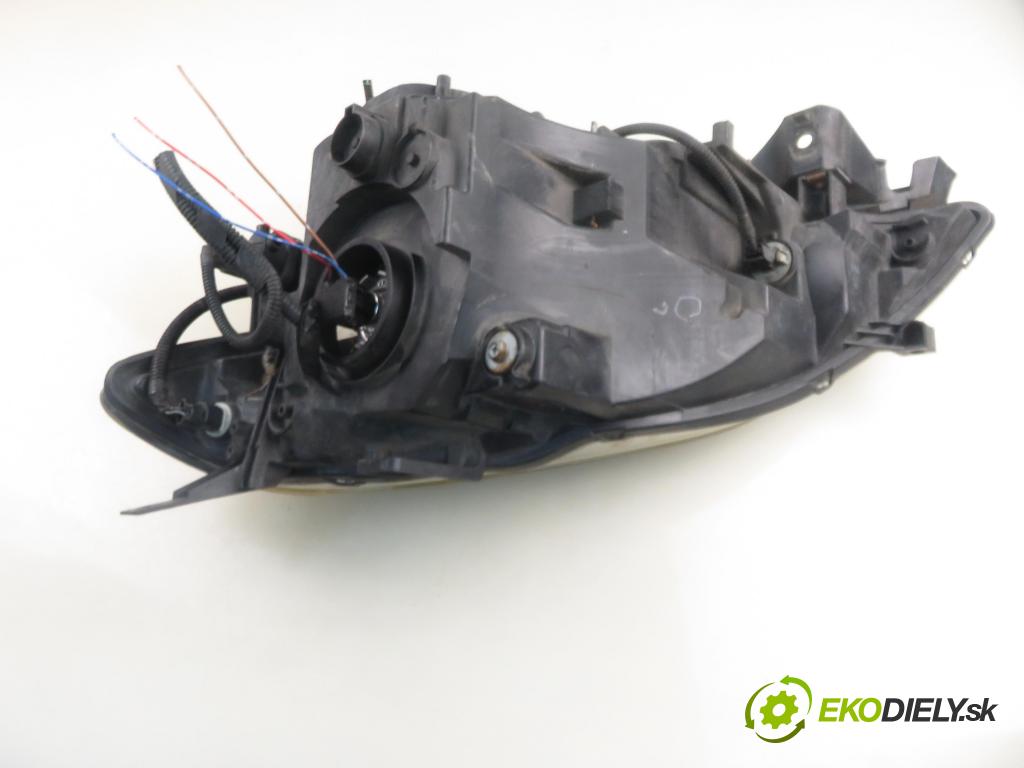 HONDA FR-V (BE) MINIVAN 2005 103,00 2.2 i CTDi 140 - N22A1 2204,00 Svetlo PP