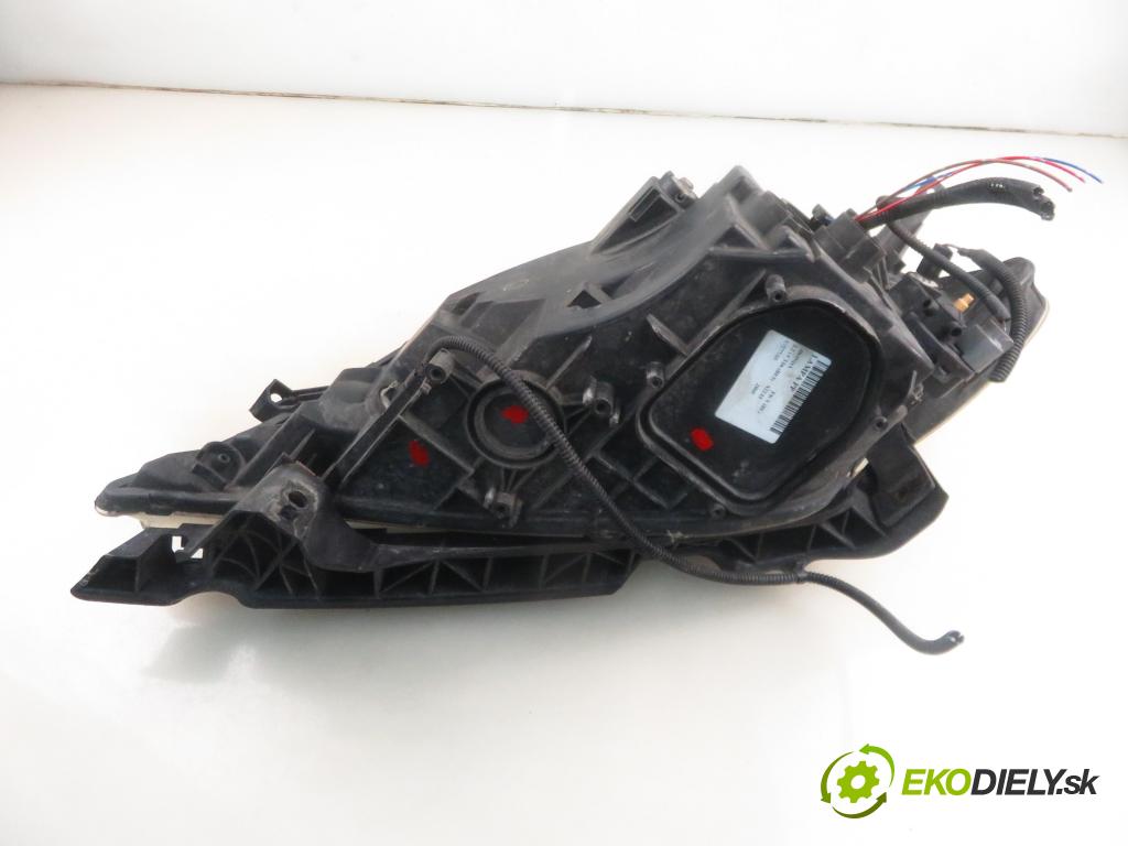 HONDA FR-V (BE) MINIVAN 2005 103,00 2.2 i CTDi 140 - N22A1 2204,00 Svetlo PP