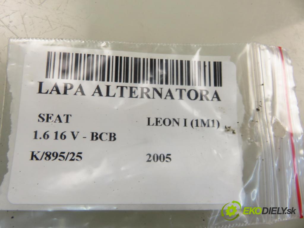 SEAT LEON (1M1) HB 2005 77,00 1.6 16 V - BCB 1598,00 uchycení alternátora 032145169Q