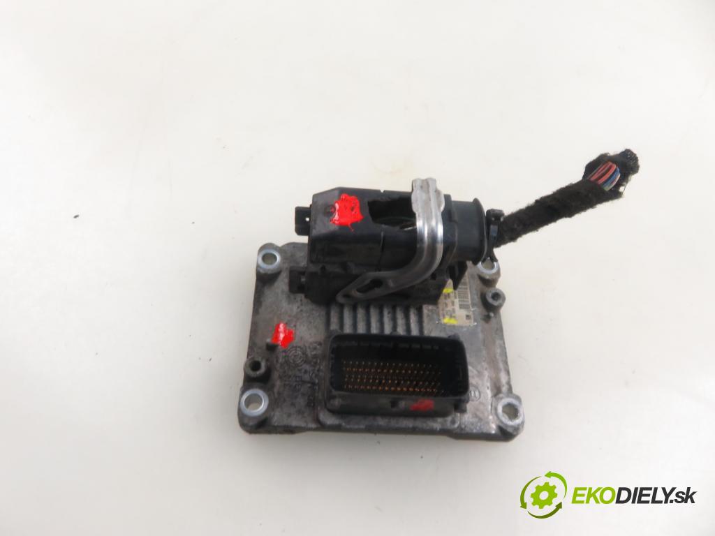 OPEL CORSA C (X01) HB 2003 55,00 1.2 16V 75 - Z 12 XE 1199,00 Riadiaca jednotka Motor 0261207962