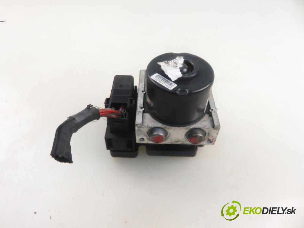 FORD FOCUS II (DA_, HCP) HB 2005 74,00 1.6 - SHDC 1596,00 Pumpa ABS 00402662E3 (Pumpa ABS)