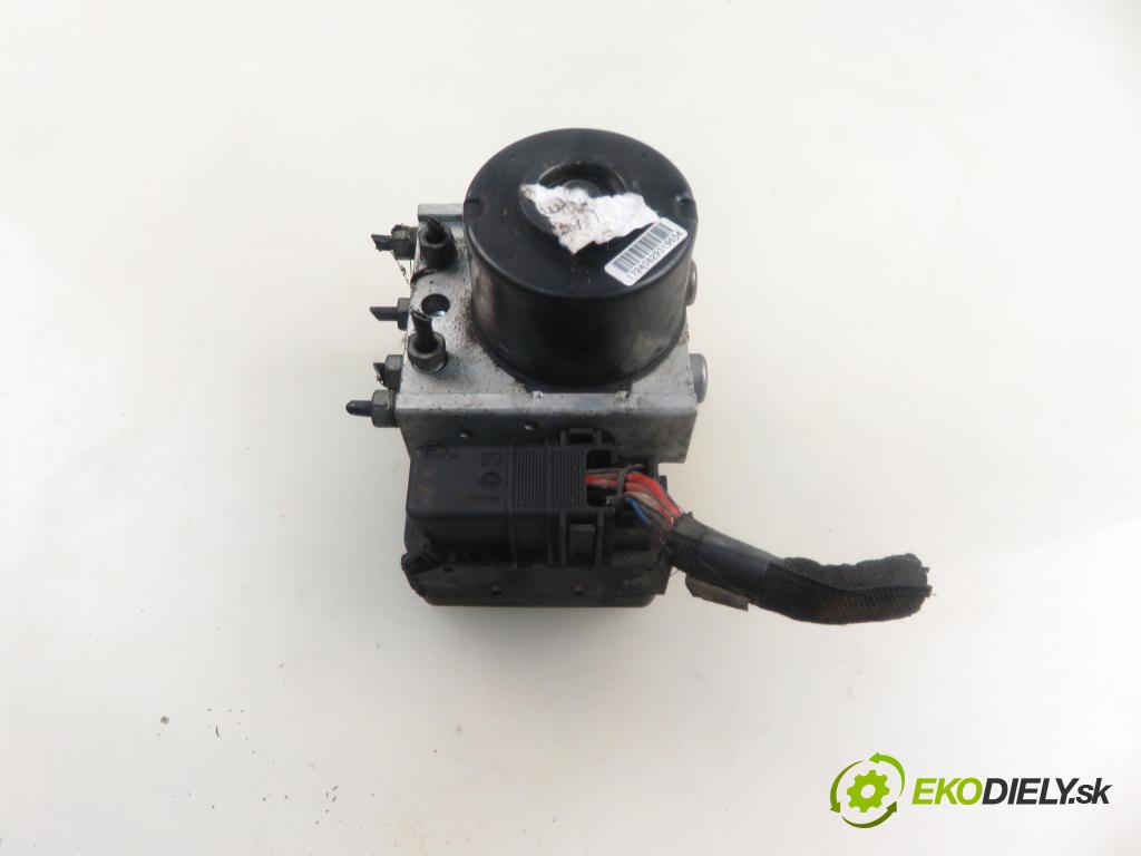 FORD FOCUS II (DA_, HCP) HB 2005 74,00 1.6 - SHDC 1596,00 Pumpa ABS 00402662E3 (Pumpa ABS)