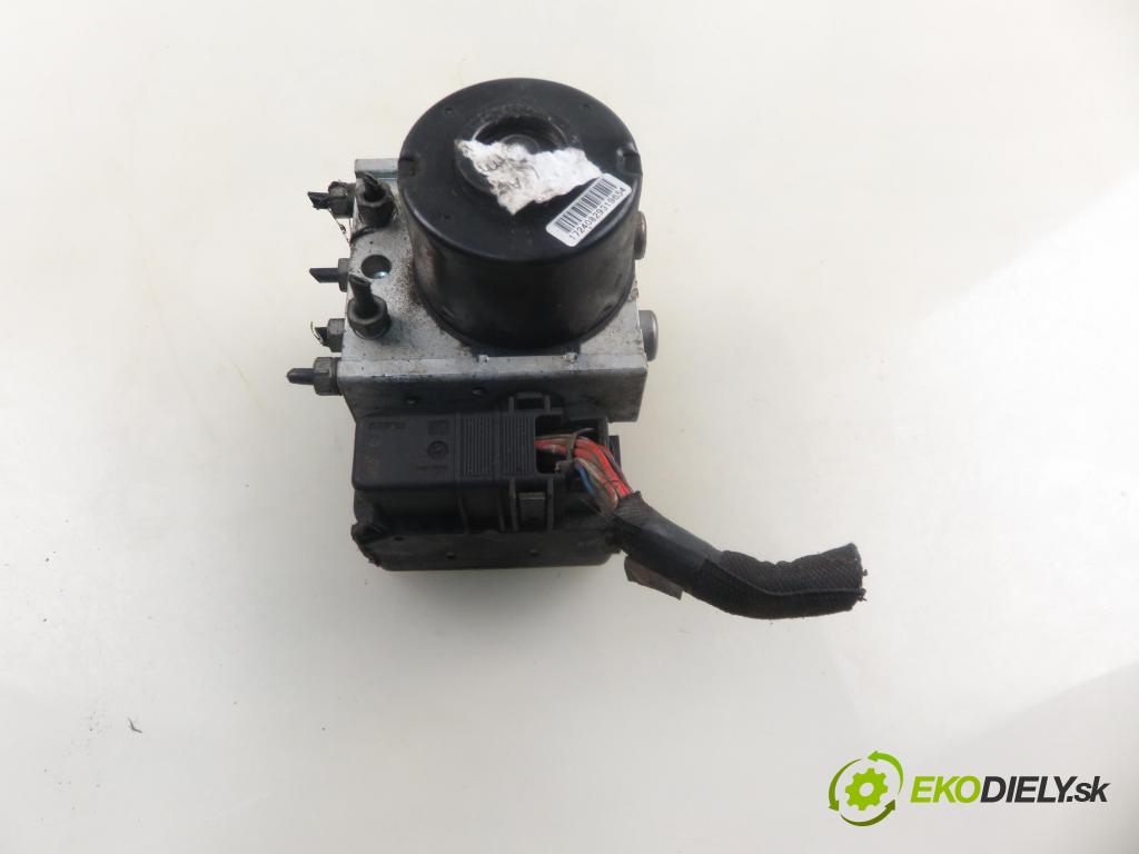 FORD FOCUS II (DA_, HCP) HB 2005 74,00 1.6 - SHDC 1596,00 Pumpa ABS 00402662E3 (Pumpa ABS)