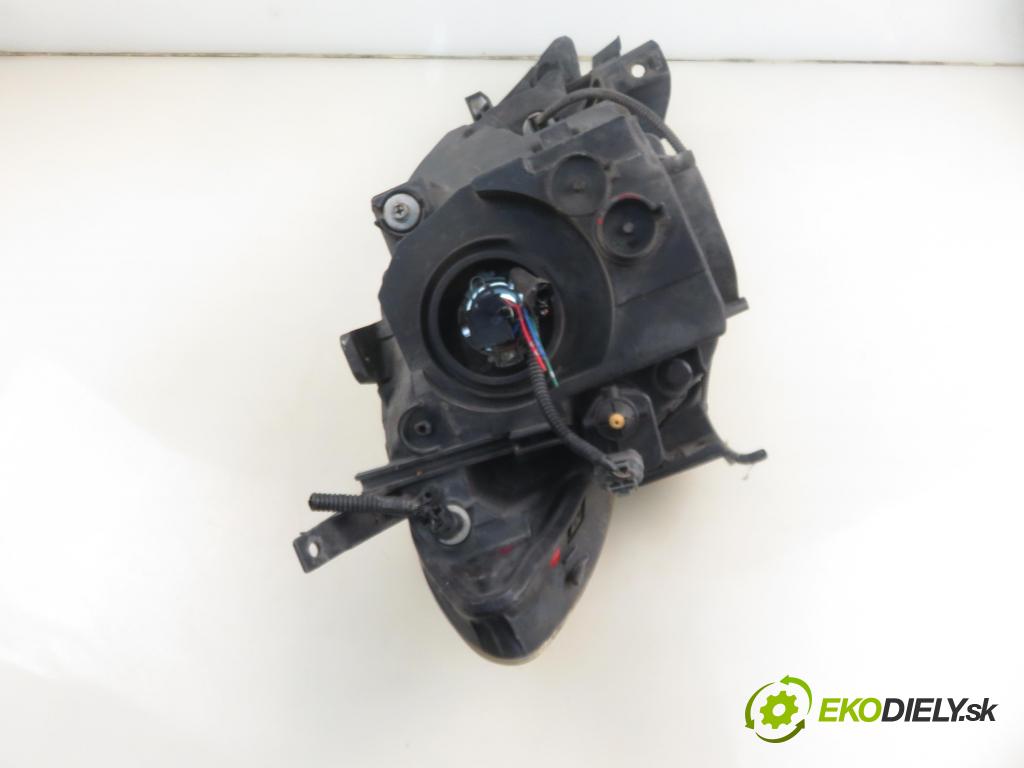 HONDA FR-V (BE) MINIVAN 2005 103,00 2.2 i CTDi 140 - N22A1 2204,00 Svetlo LP