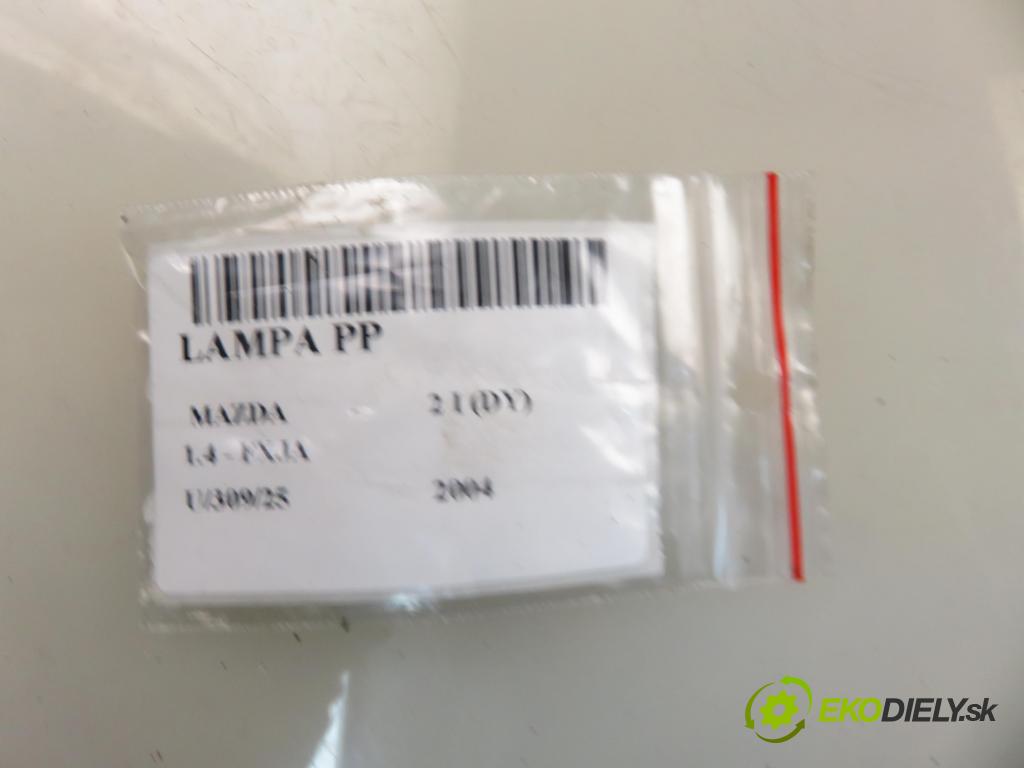 MAZDA 2 (DY) HB 2004 59,00 1.4 - FXJA 1388,00 Svetlo PP 3M7113W029AF