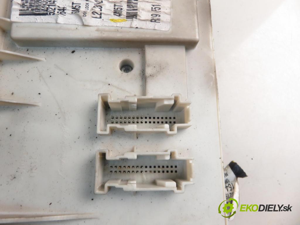 FORD FOCUS II (DA_, HCP) HB 2005 74,00 1.6 - SHDC 1596,00 MODUL BSI 4M5T14A073AF