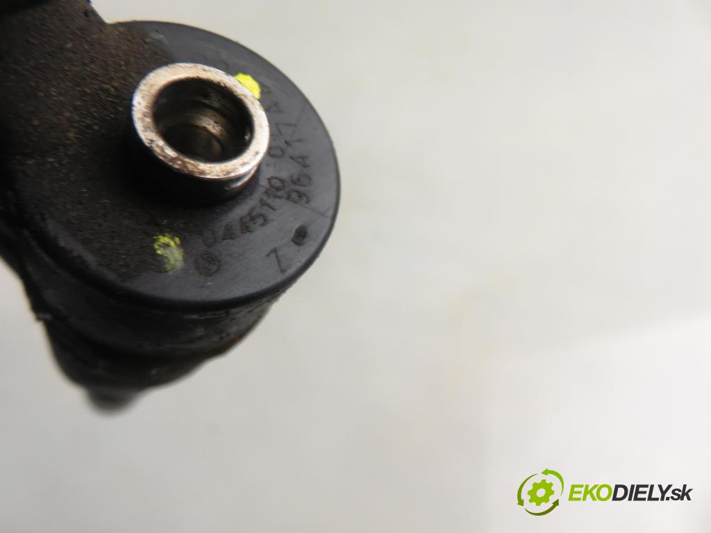 FIAT DUCATO (230_) FURGON 2002 62,00 2.0 JTD - RHV (DW10) 1997,00 vstrekovač 0445110076 (Vstrekovač paliva)