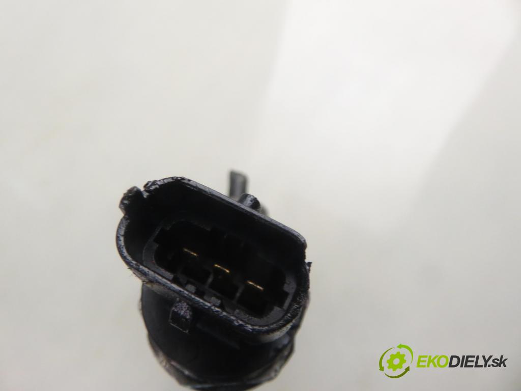 FIAT LINEA (323_) SEDAN 2007 0,00 1.3 D Multijet - 199 A2.000 1248,00 Lišta vstrekovacia 55211908 ; 0445214141 (Vstrekovacia lišta)