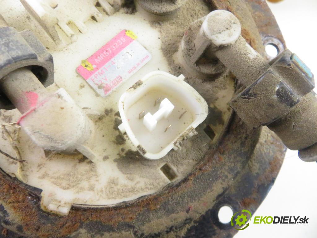 MITSUBISHI OUTLANDER I (CU_W) SUV 2003 100,00 2.0 4WD (CU2W) - 4G63 (DOHC 16V) 1997,00 Pumpa paliva MR573235