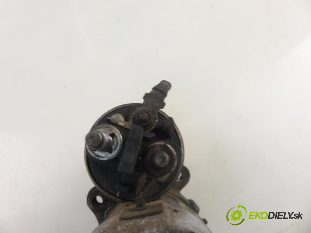 RENAULT SCENIC II (JM0/1_) MINIVAN 2003 83,00 1.6 (JM0C, JM0J, JM1B) - K4M 782 1598,00 Štartér 8200266777A ; D7E47 (Štartér)