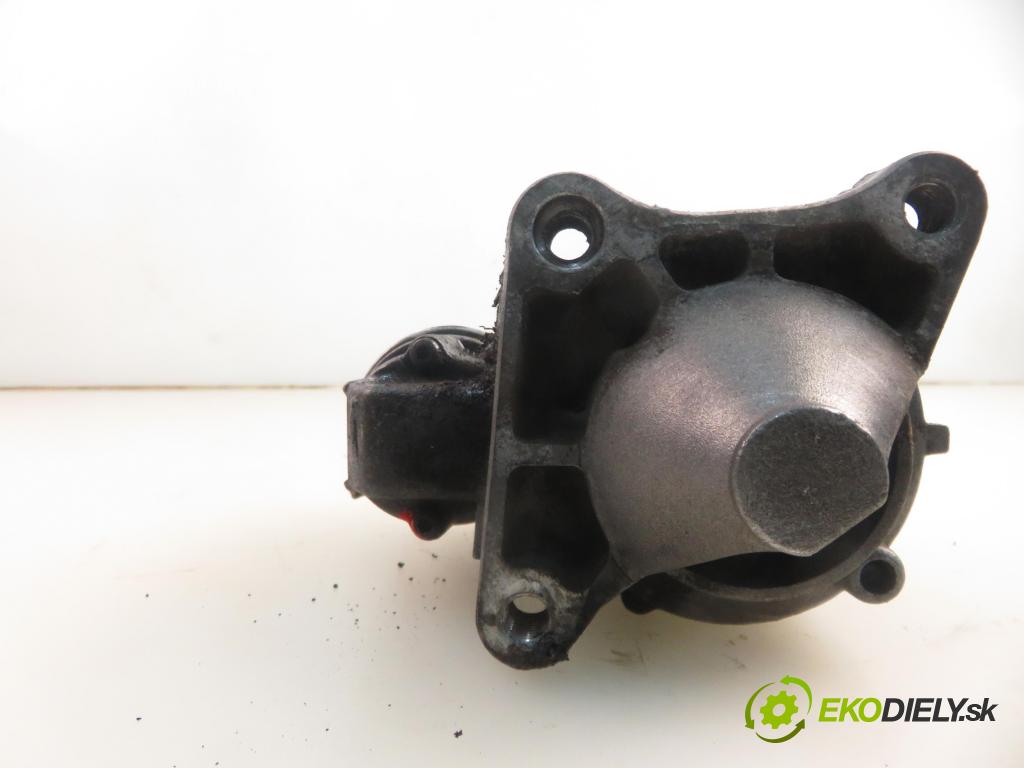 RENAULT SCENIC II (JM0/1_) MINIVAN 2003 83,00 1.6 (JM0C, JM0J, JM1B) - K4M 782 1598,00 Štartér 8200266777A ; D7E47 (Štartér)