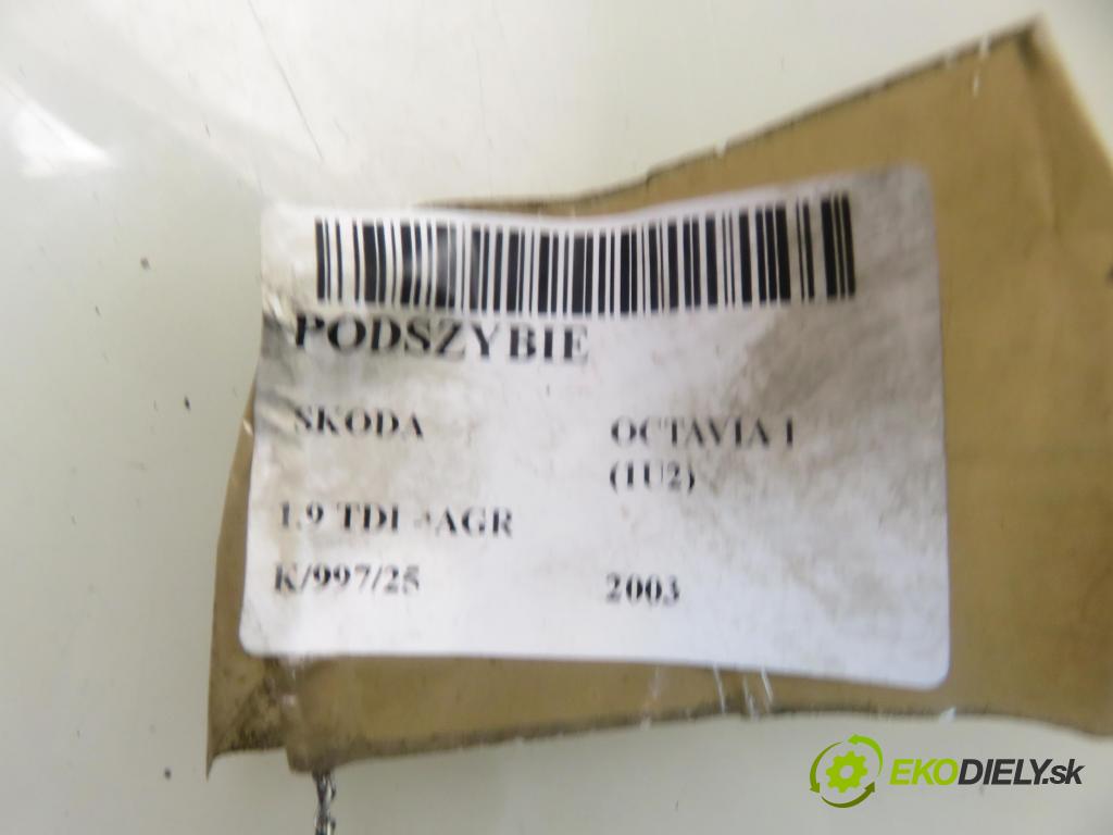 SKODA OCTAVIA I (1U2) LIFTBACK 2003 66,00 1.9 TDI 90- AGR 1896,00 Torpédo, plast pod čelné okno 1U0819404C (Torpédo (plast pod čelným sklom))