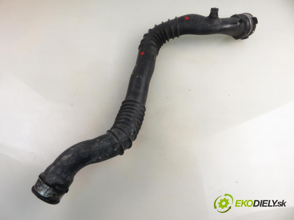 BMW X1 (E84) SUV 2010 105,00 sDrive 18 d 143 - N47 D20 C 1995,00 Rúra intercoolera turba 7797483