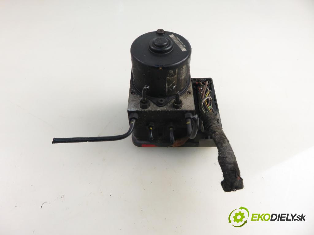 SKODA OCTAVIA I (1U2) LIFTBACK 2003 66,00 1.9 TDI 90- AGR 1896,00 Pumpa ABS 1C0907379K ; 10096003163 (Pumpa ABS)