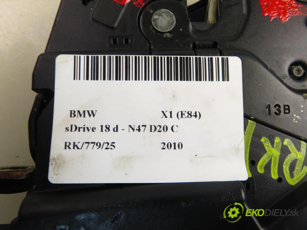 BMW X1 (E84) SUV 2010 105,00 sDrive 18 d 143 - N47 D20 C 1995,00 zámok dveří kufr EL. 51247200511