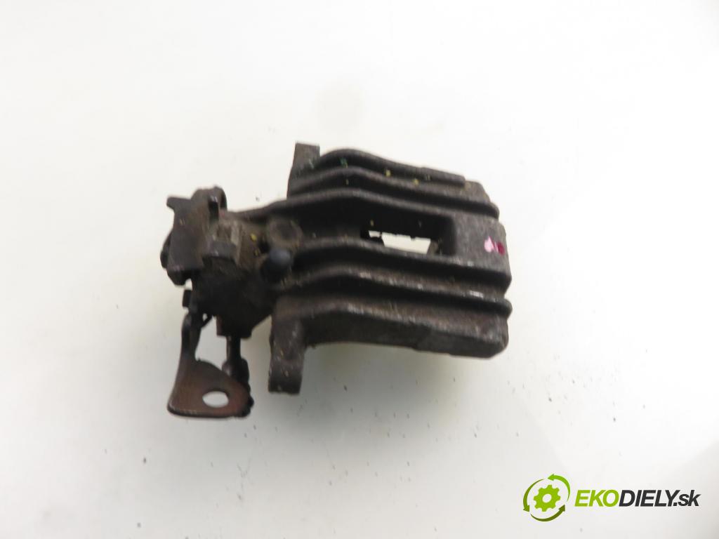 AUDI A4 (8D2, B5) SEDAN 1998 74,00 1.6 - AHL 1595,00 Brzdič strmeň LT
