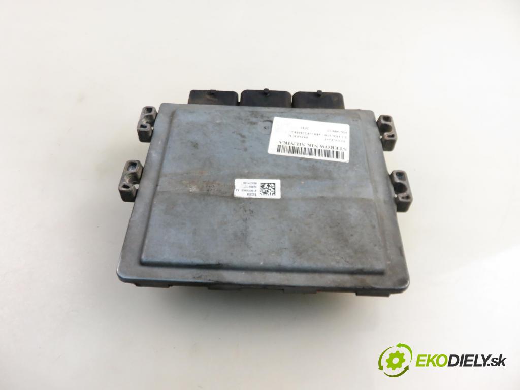 PEUGEOT BOXER Skrzynia FURGON 2012 81,00 2.2 HDi 110 - 4HG (P22DTE) 2198,00 Riadiaca jednotka Motor 9679061580 ; S17129001E