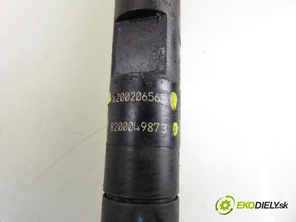 RENAULT CLIO II (BB_, CB_) HB 2006 50,00 1.5 dCi 68 - K9K 714 1461,00 vstrekovač EJBR01801Z ; 8200206565 ; 8200049873 (Vstrekovač paliva)