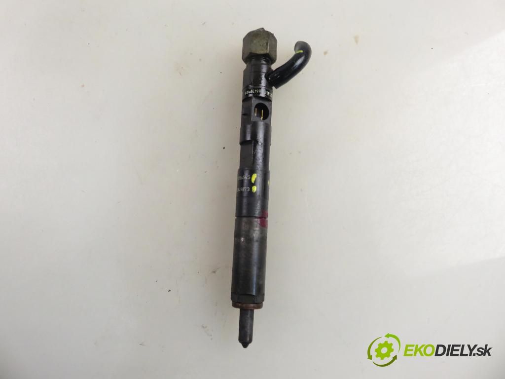 RENAULT CLIO II (BB_, CB_) HB 2006 50,00 1.5 dCi 68 - K9K 714 1461,00 vstrekovač EJBR01801Z ; 8200206565 ; 8200049873 (Vstrekovač paliva)