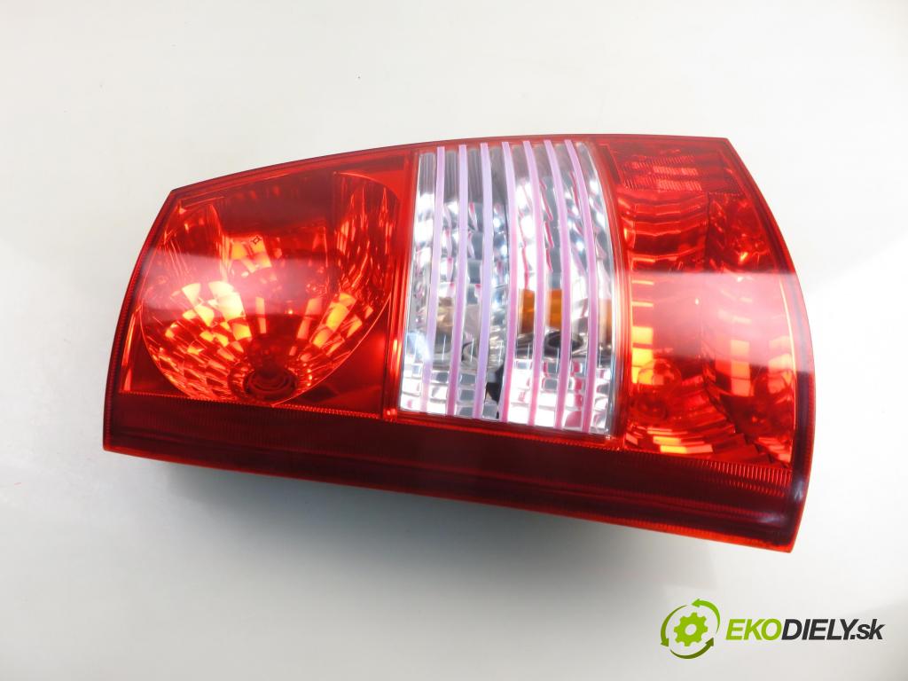 KIA PICANTO (BA) HB 2006 45,00 1.0 12V 61 - G4HE 999,00 světlo levé zadní
