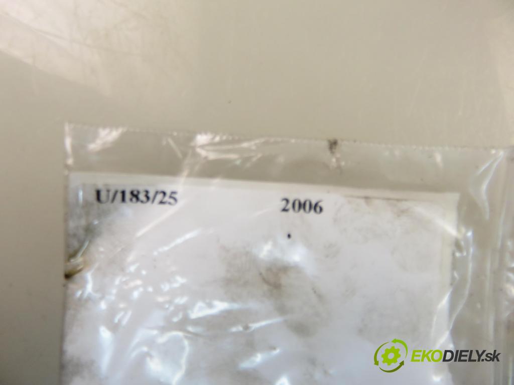 RENAULT MEGANE II Kombi (KM0/1_) KOMBI 2006 96,00 1.9 dCi - 131  F9Q 804  1870,00 KOMPRESOR: klimatizácie  (Kompresor klimatizácie)