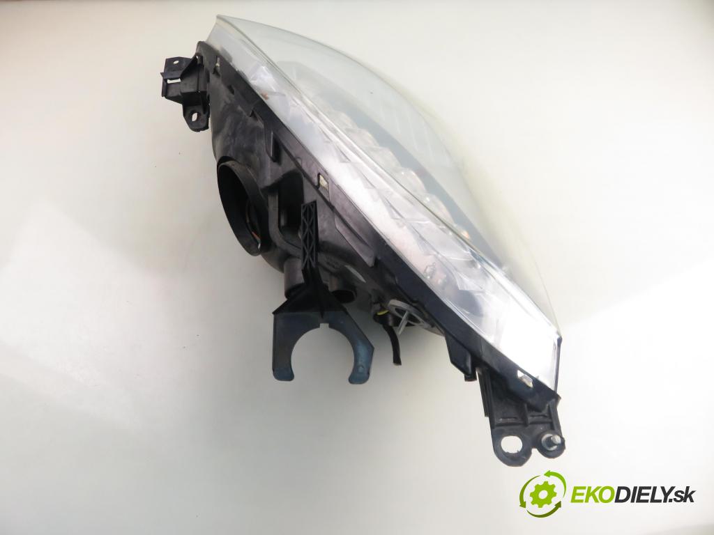 CITROEN C4 Picasso I (UD_) MINIVAN 2010 80,00 1.6 HDi 16V 109 - 9HZ 1560,00 Svetlo PP