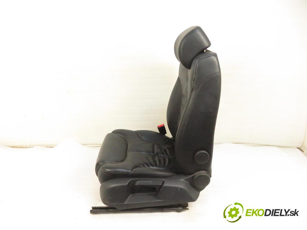 VW PASSAT B6 (3C2) SEDAN 2006 103,00 2.0 TDI - BMP 1968,00 Sedadlo šoféri 