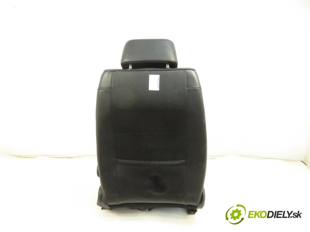 VW PASSAT B6 (3C2) SEDAN 2006 103,00 2.0 TDI - BMP 1968,00 Sedadlo šoféri