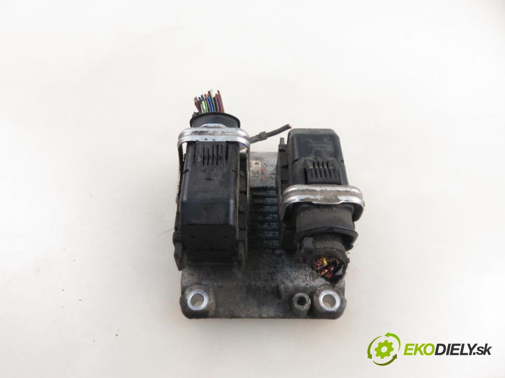 OPEL CORSA C (X01) HB 2004 55,00 1.2 16V 75 - Z 12 XE 1199,00 Riadiaca jednotka Motor 55350552 ; 0261207962