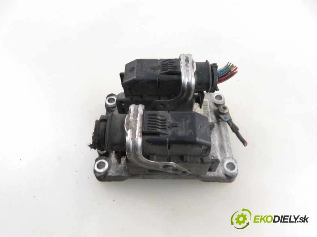 OPEL CORSA C (X01) HB 2004 55,00 1.2 16V 75 - Z 12 XE 1199,00 Riadiaca jednotka Motor 55350552 ; 0261207962