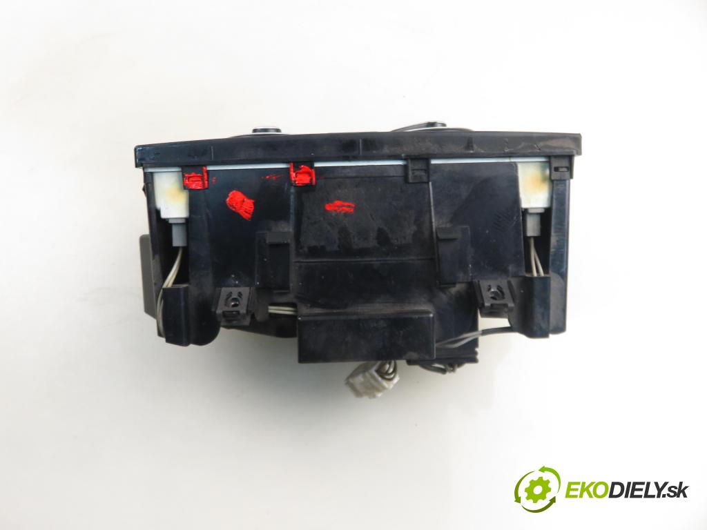 PEUGEOT BOXER Skrzynia FURGON 2012 81,00 2.2 HDi 110 - 4HG (P22DTE) 2198,00 Panel kúrenia KLIMATIZACE: