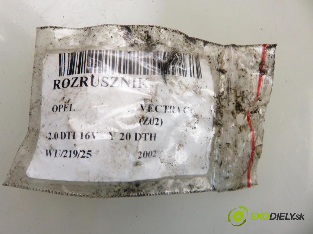 OPEL VECTRA C (Z02) SEDAN 2002 74,00 2.0 DTI 16V 101 - Y 20 DTH 1995,00 startér  (Startér)